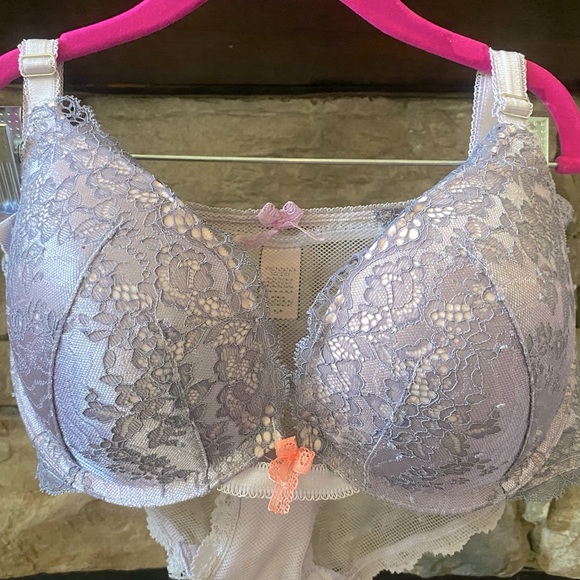 Victoria's Secret Dream Angels Push-up Bra and Panties 32DD - Picture 1 of 6